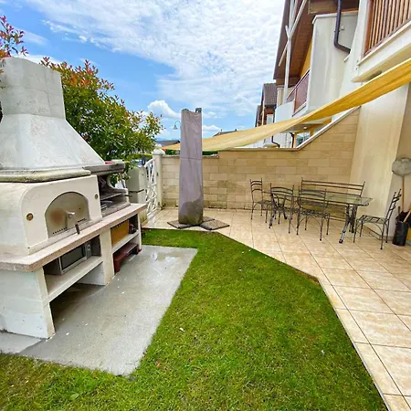 Host Monti Del Sole Villa